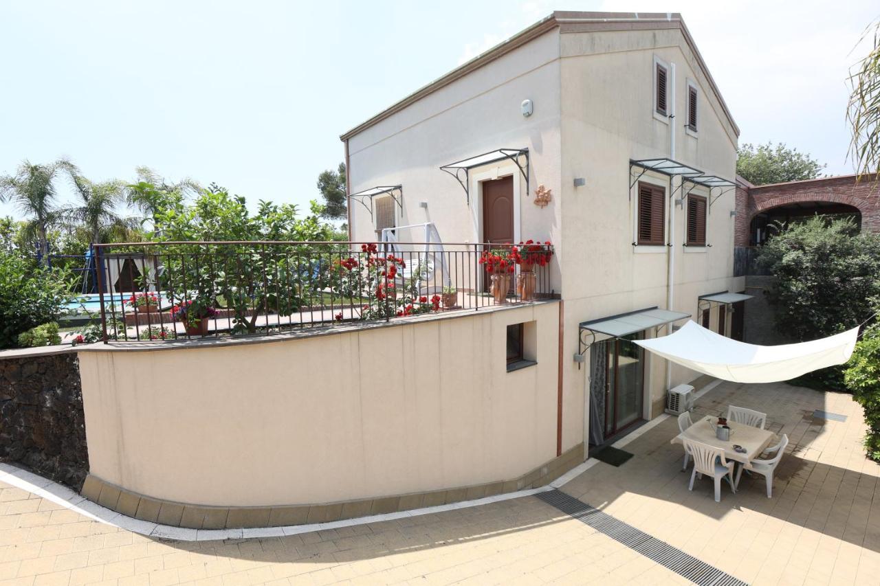 Casa Delle Foglie Vila San Giovanni La Punta Exterior foto